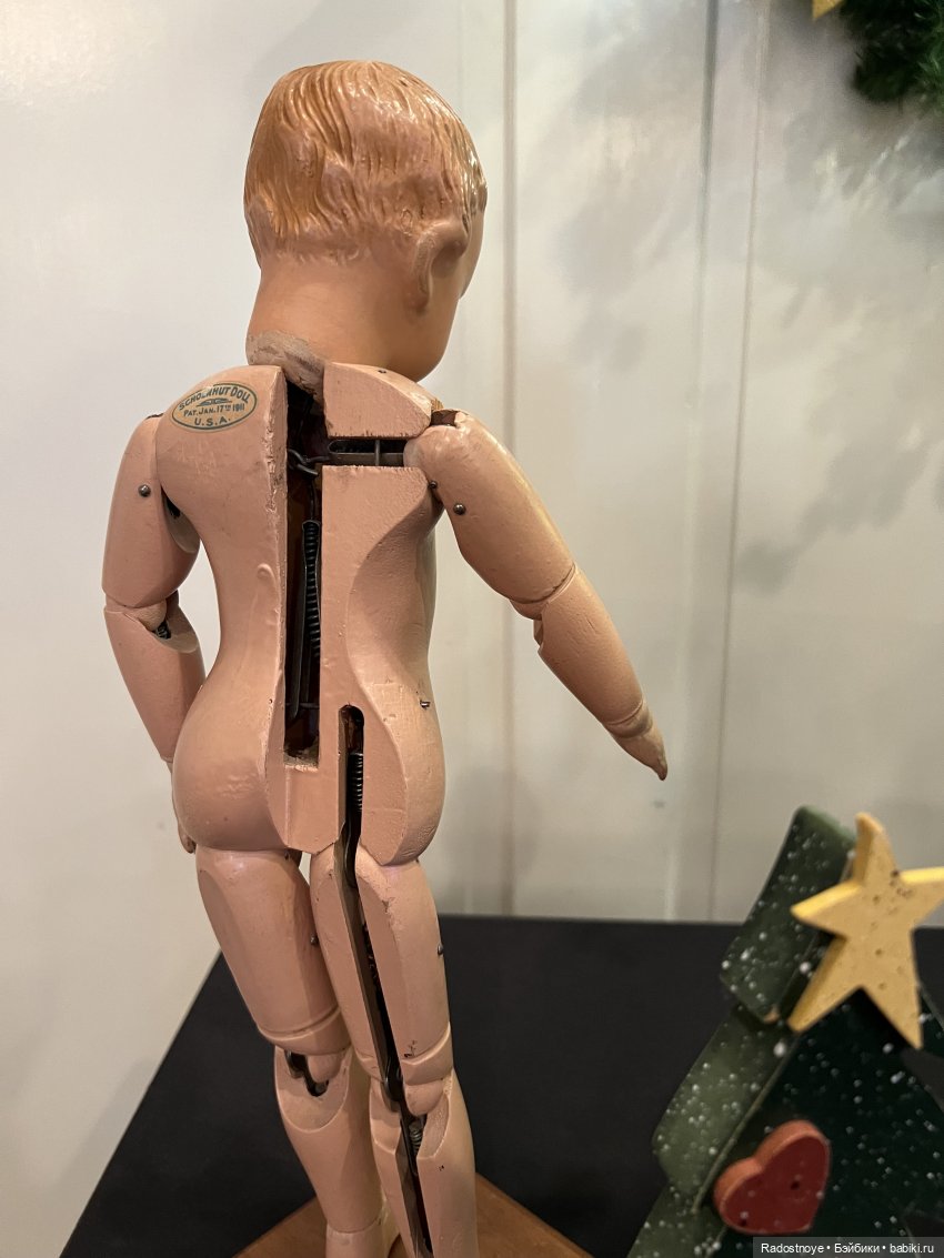 Schoenhut под Рождественской елкой (фото 7)