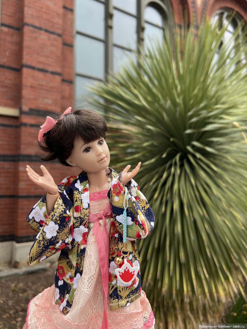 Сакура — Куклы Ruby Red (Руби Ред) Fashion Friends: Siblies (фото 4)