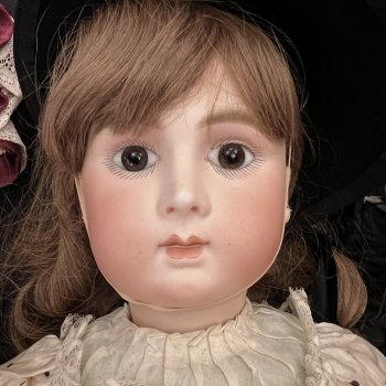 Обзор с аукциона антикварных кукол