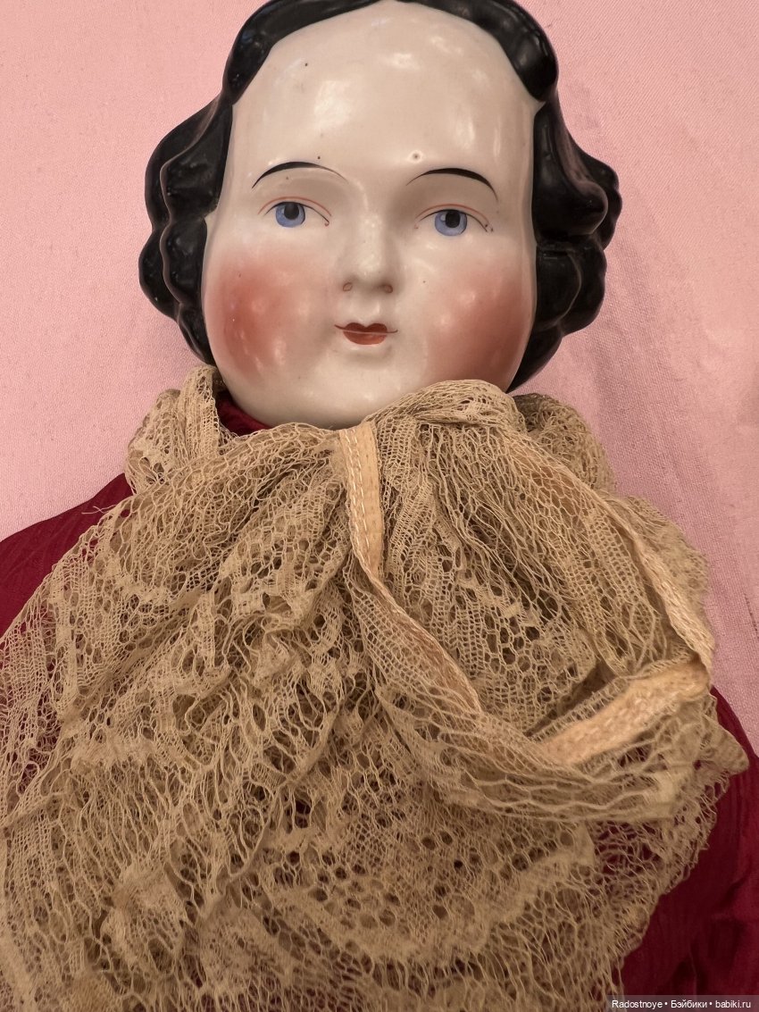 Обзор с аукциона антикварных кукол