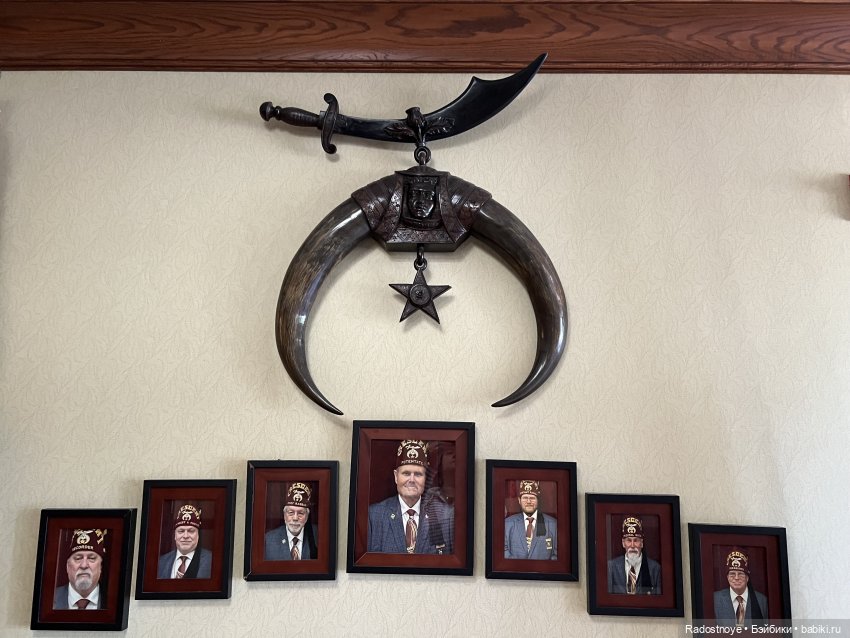 Обзор с аукциона антикварных кукол