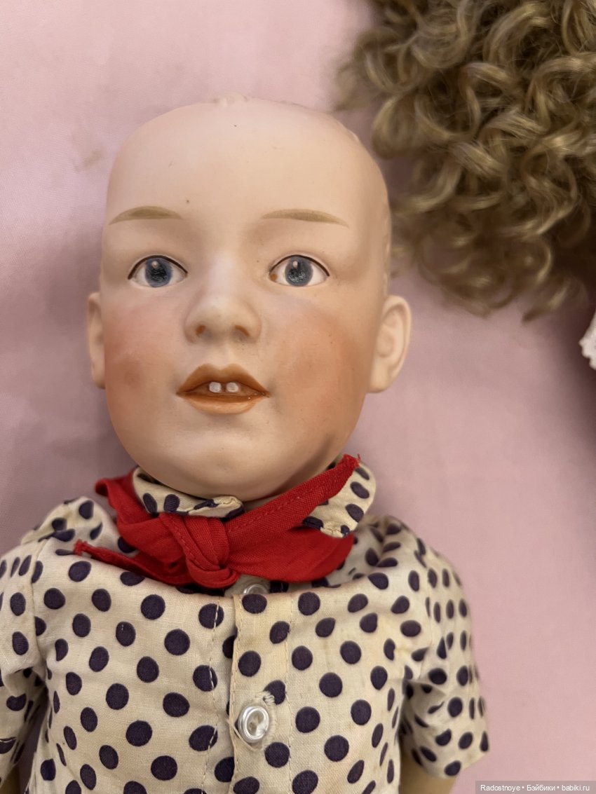 Обзор с аукциона антикварных кукол