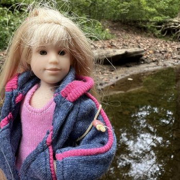 Хартсинка Соня вырвалась погулять