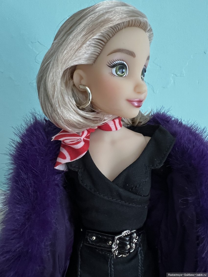 Обзор Disney Ily 4Ever «Дьявол носит Prada»