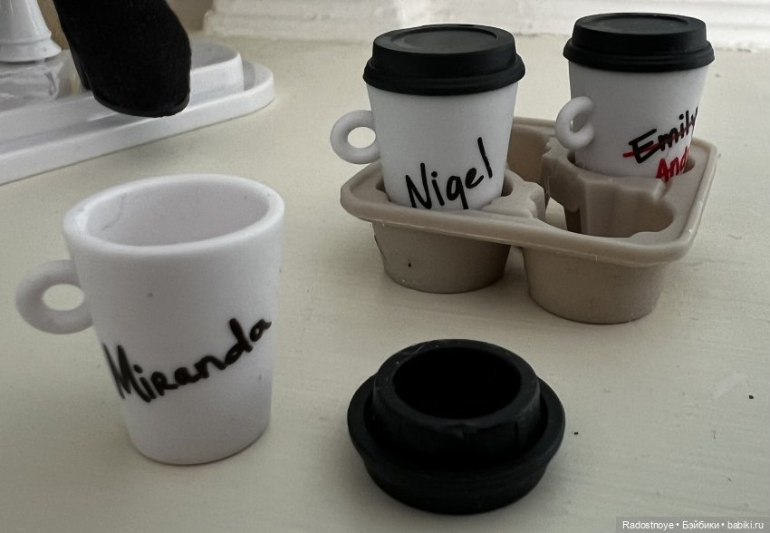 Обзор Disney Ily 4Ever «Дьявол носит Prada»