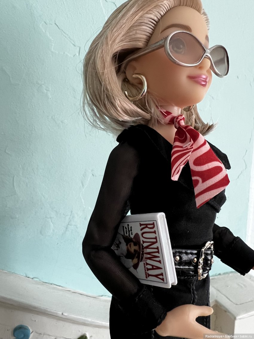 Обзор Disney Ily 4Ever «Дьявол носит Prada»