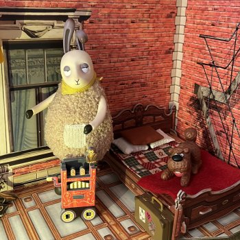 Зайцелама обустраивается 🏠