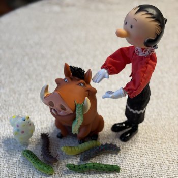 Оливка 🫒 Пумба и червяки 🐛🐛