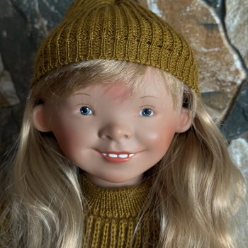 Холли улыбашка- новенькая приехала звезда 🌟