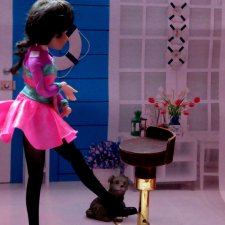 Вести из куклодома. Стульчик