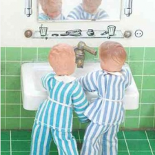 Кукольные домики 1950-60-х годов - зеркало живой немецкой культуры. Ванная комната