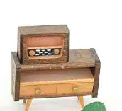 Кукольные домики 1950-60-х годов. Телевизоры и радиоприемники (фото 2)