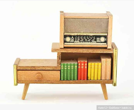 Кукольные домики 1950-60-х годов. Телевизоры и радиоприемники (фото 3)