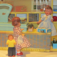 Кукольные домики 1950-60-х годов.  Магазин