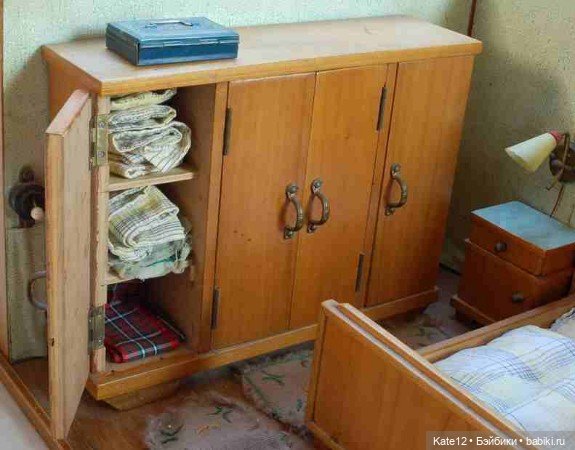 Кукольные домики 1950-60-х годов. Спальня (фото 7)