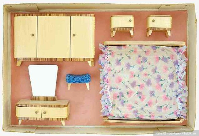 Кукольные домики 1950-60-х годов. Спальня