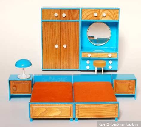 Кукольные домики 1950-60-х годов. Спальня (фото 9)