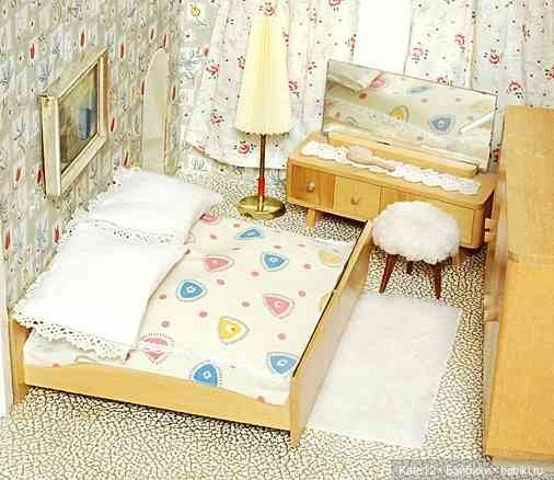 Кукольные домики 1950-60-х годов. Спальня