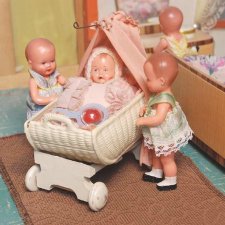 Кукольные домики 1950-60-х годов. Спальня