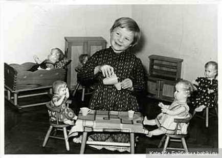 Кукольные домики 1950-60-х годов - Пластиковая посуда