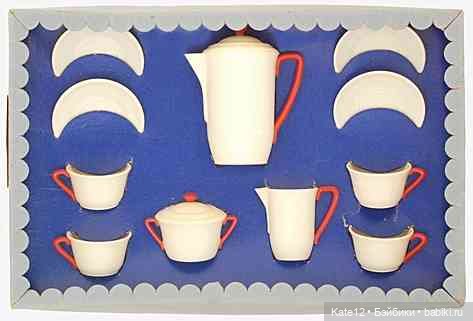 Кукольные домики 1950-60-х годов - Пластиковая посуда