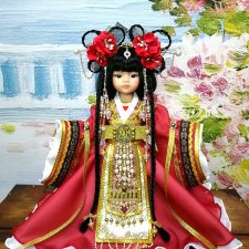 М. К. "Китайская принцесса" для кукол Паола Рейна