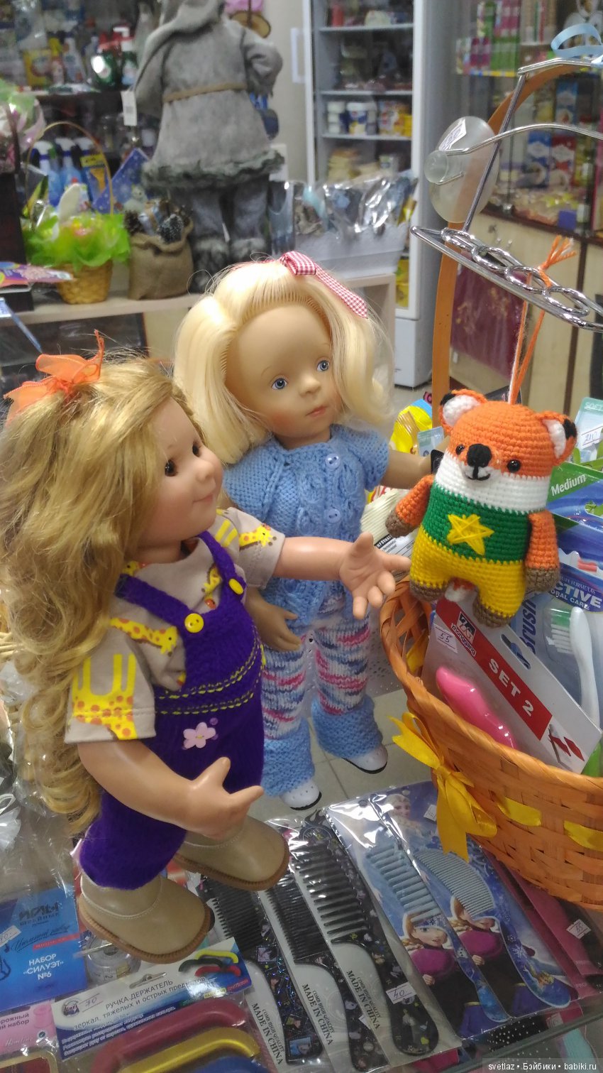 Путешествие девочек из Петербурга в Москву началось! Ч.2