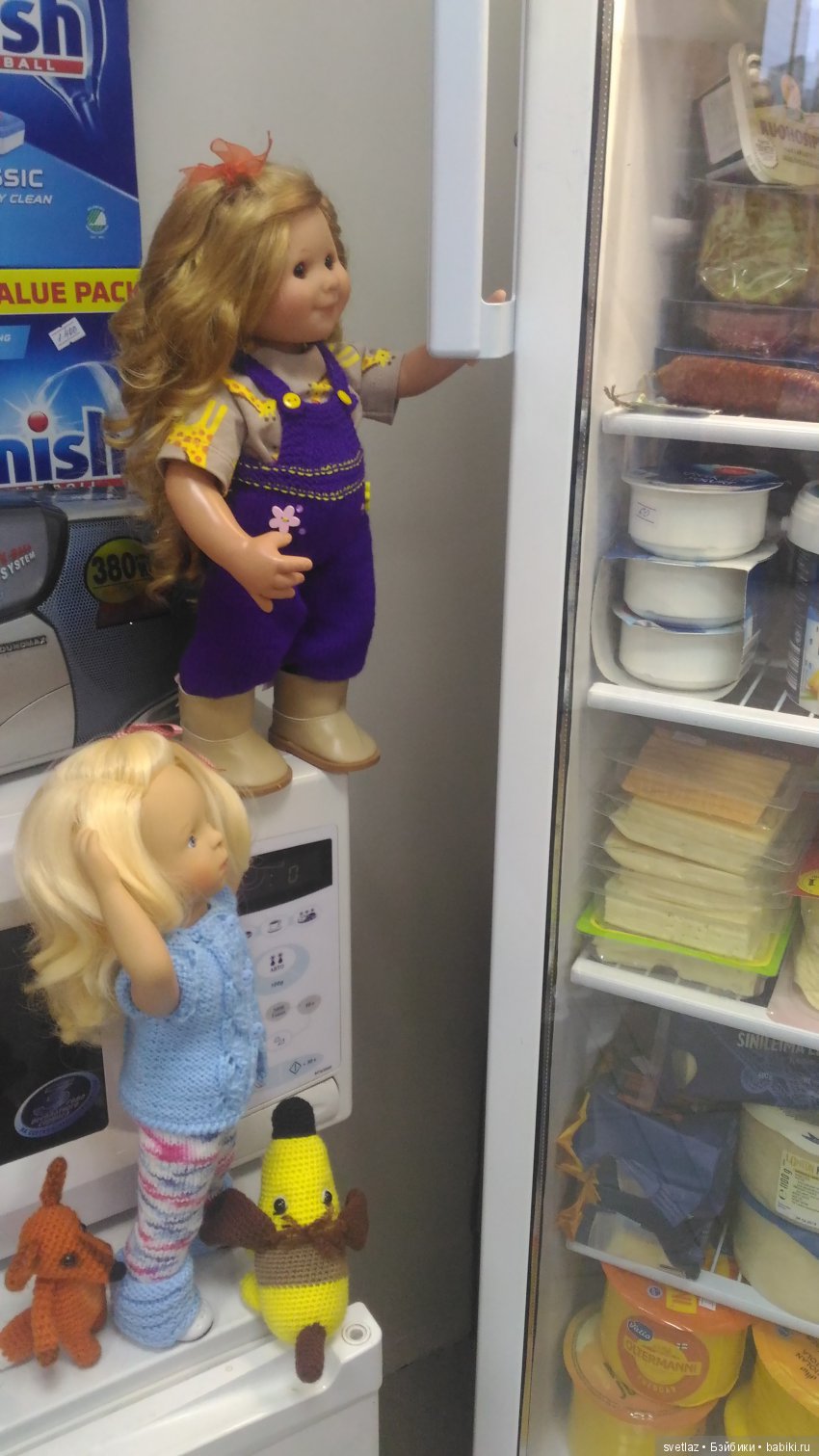 Путешествие девочек из Петербурга в Москву началось! Ч.2