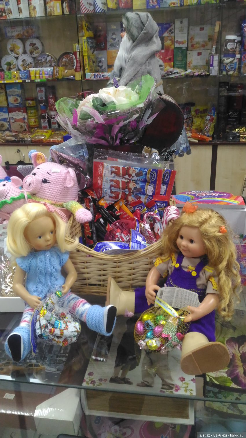 Путешествие девочек из Петербурга в Москву началось! Ч.2