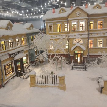 Прогуляемся по выставке "Время кукол"? Домики. Ч.1