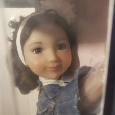 Kayla кареглазая NRFB