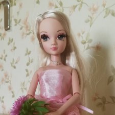 Юля. Девочка - цветочек