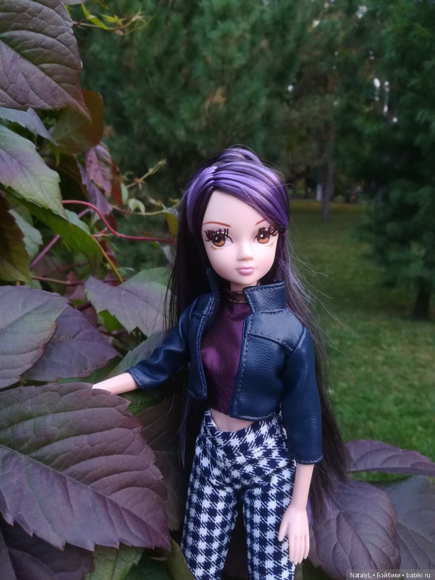Осенняя прогулка — Куклы Kurhn (Курн) и Sonya Rose (Соня): Золотая коллекция (фото 8)