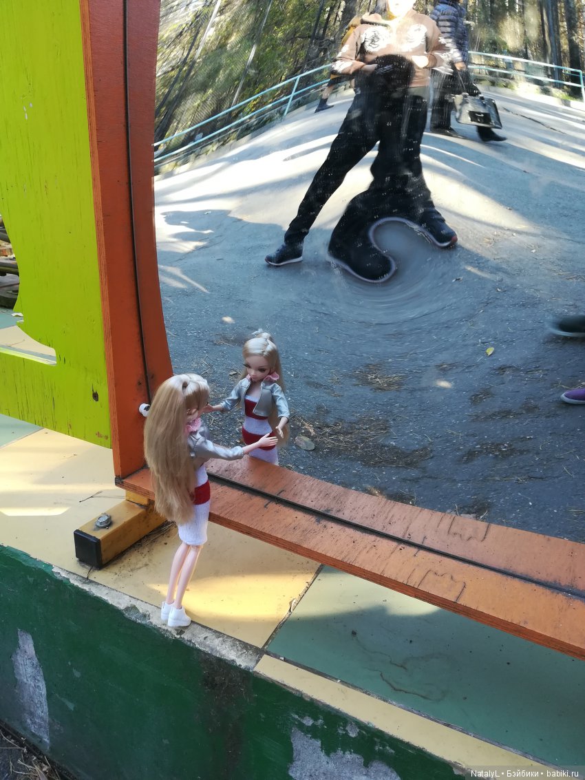 Юля и Соня в зоопарке — Куклы Kurhn (Курн) и Sonya Rose (Соня): Золотая коллекция