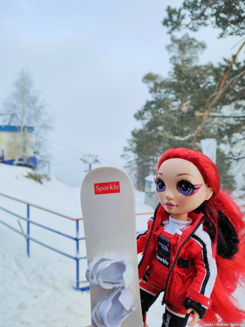 Зимние выходные — Куклы Rainbow High (Рейнбоу Хай