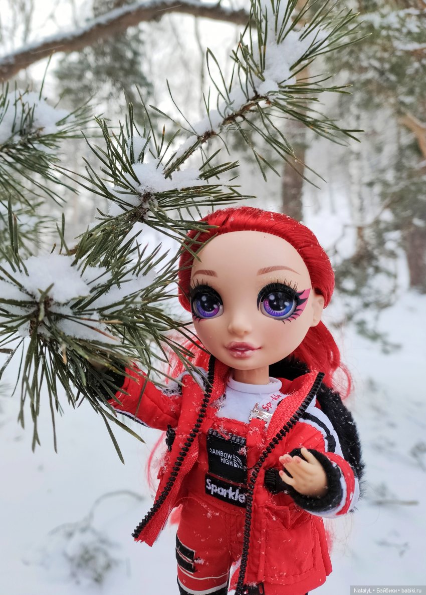 Зимние выходные — Куклы Rainbow High (Рейнбоу Хай