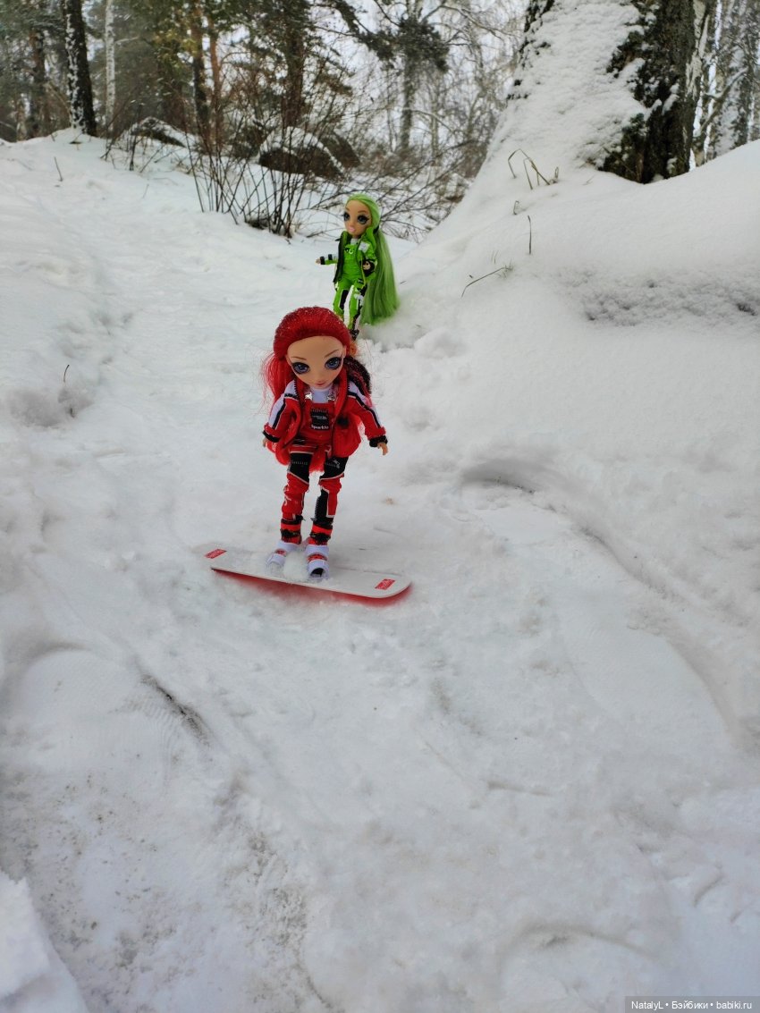 Зимние выходные — Куклы Rainbow High (Рейнбоу Хай