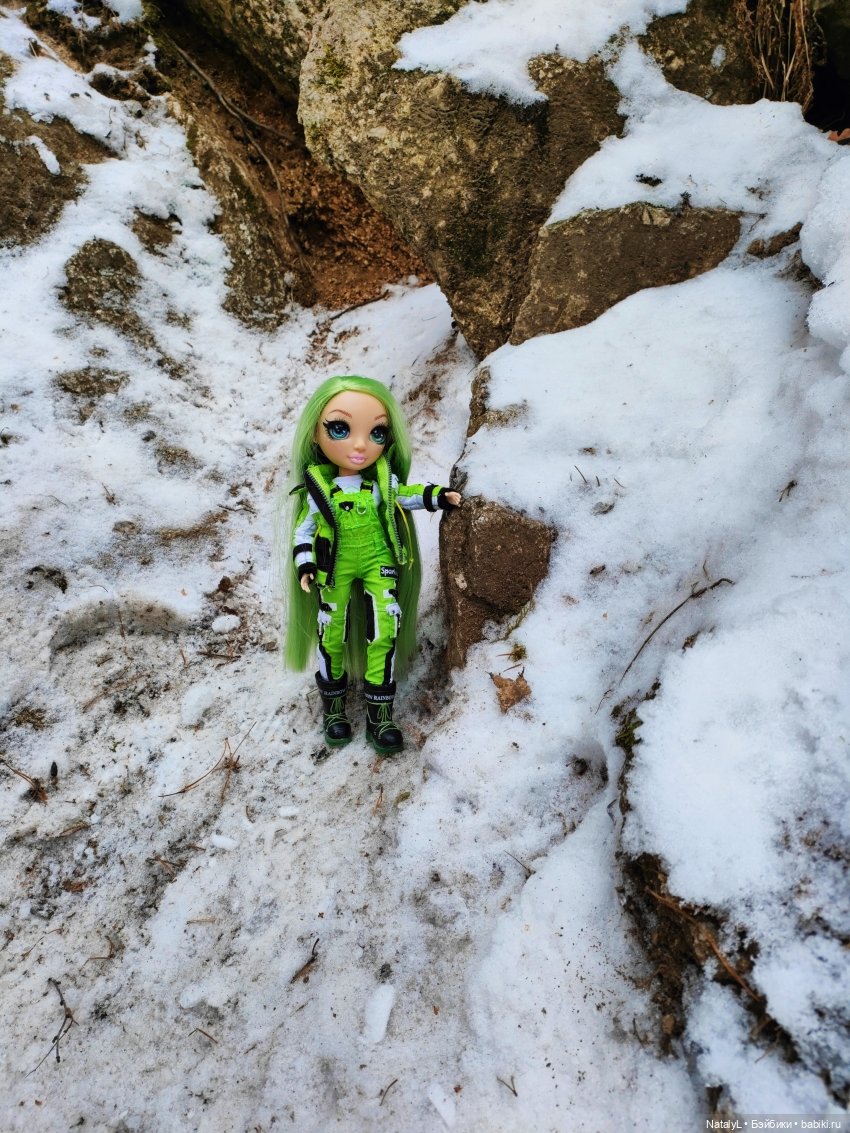 Зимние выходные — Куклы Rainbow High (Рейнбоу Хай