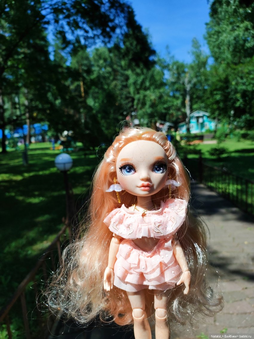 Милена на базе отдыха | Бэйбики Милена на базе отдыха — Куклы Rainbow High (Рейнбоу Хай (фото 3)