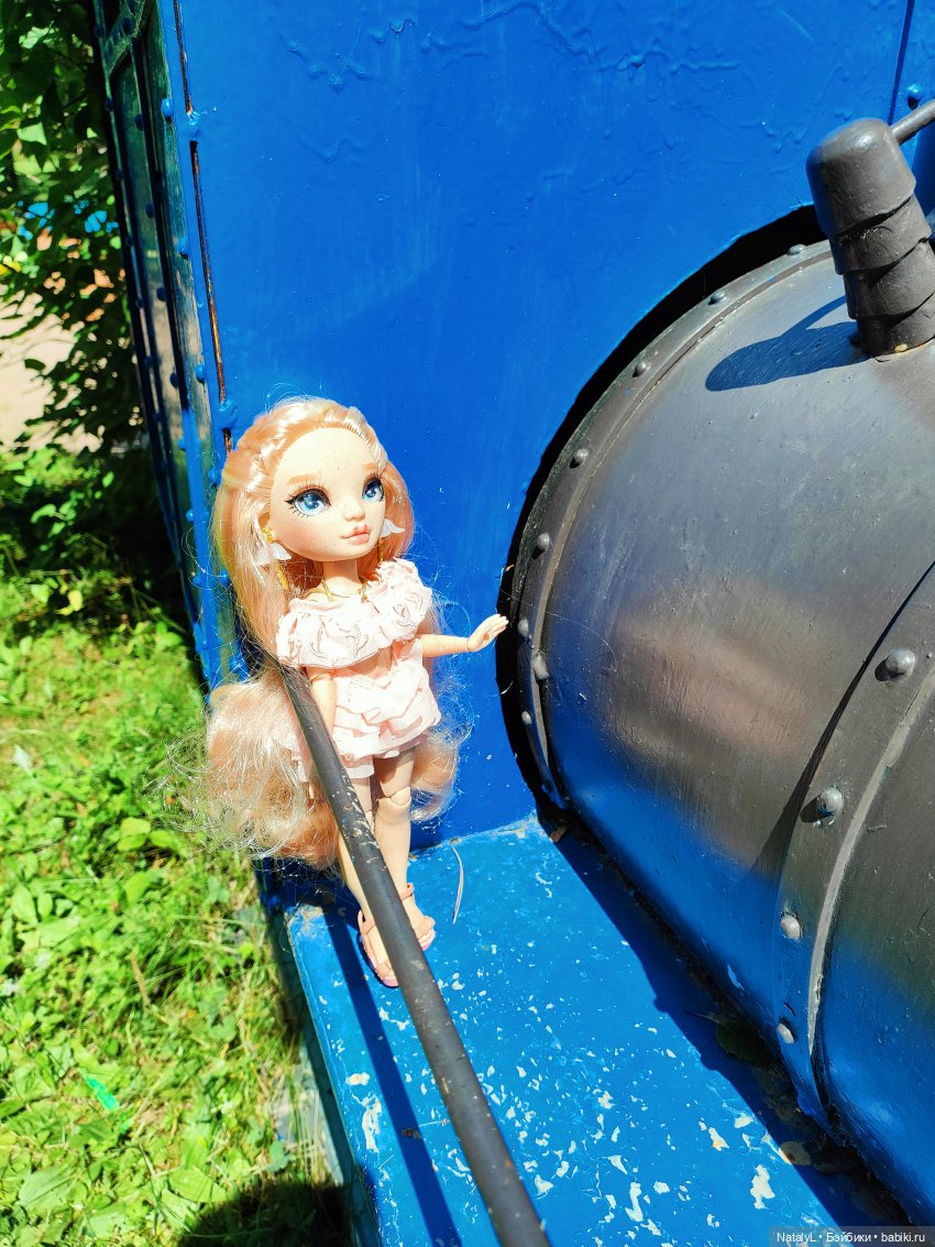 Милена на базе отдыха | Бэйбики Милена на базе отдыха — Куклы Rainbow High (Рейнбоу Хай (фото 6)
