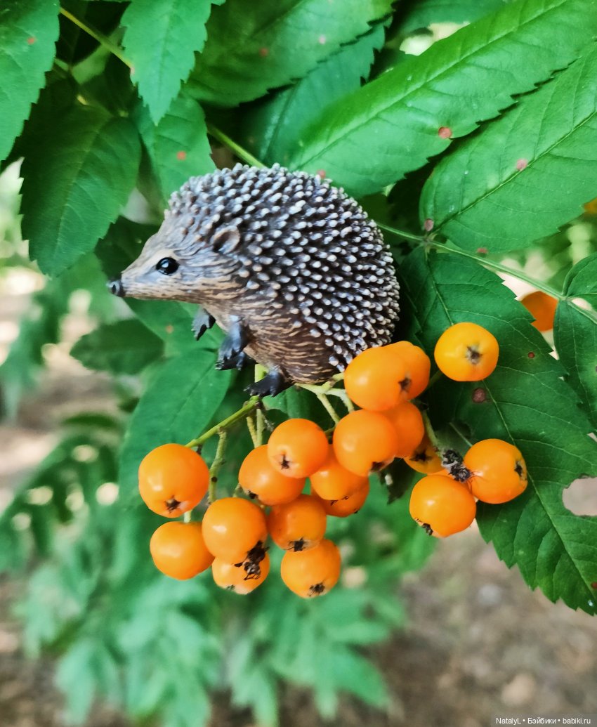 День ёжика — Авторские игрушки из разных материалов: синельная проволока (фото 10)