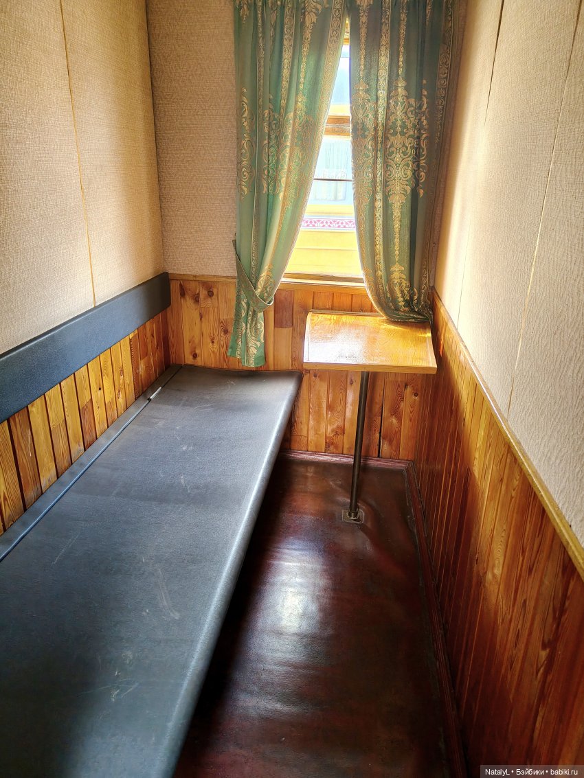 Прогулка по реке и музей паровозов