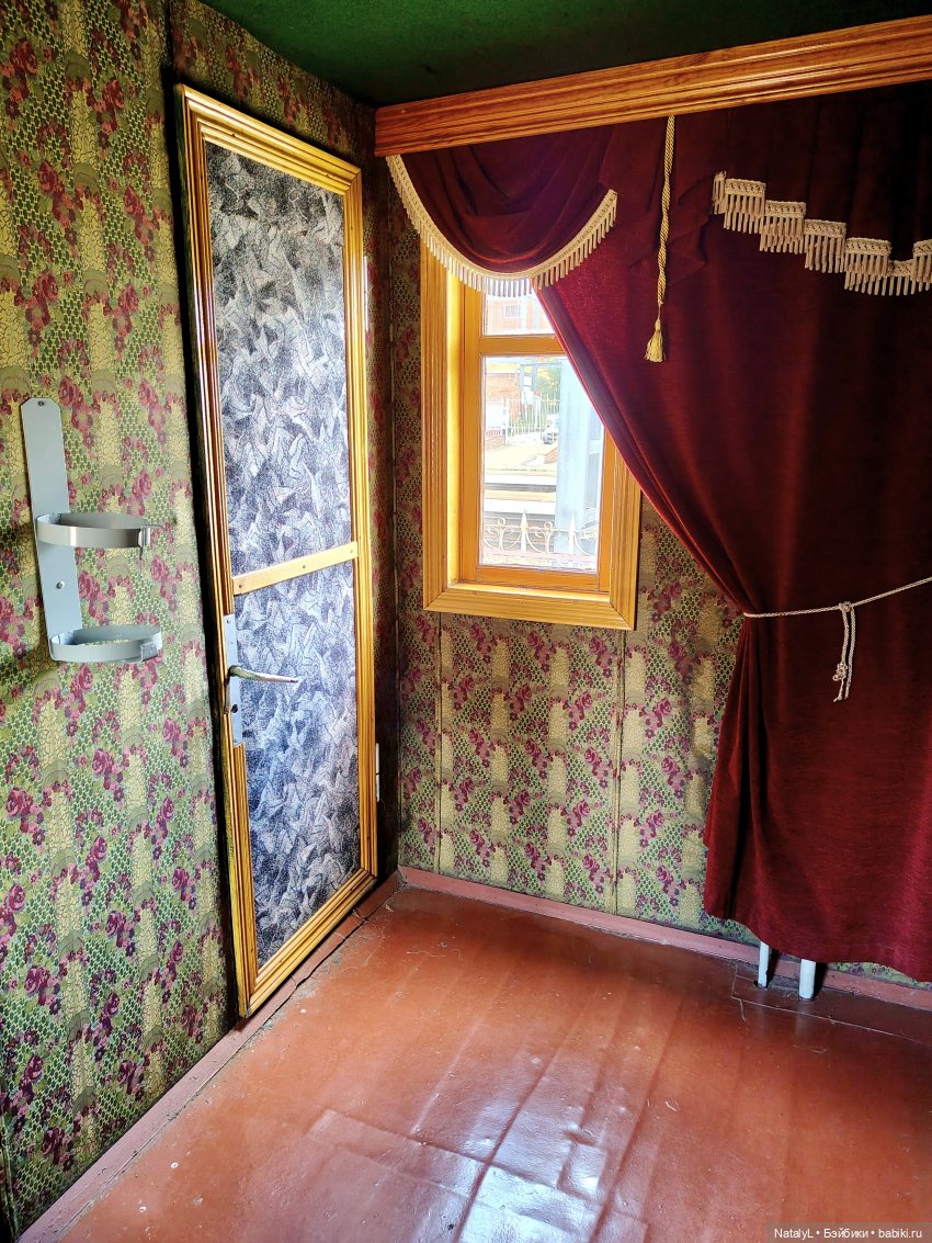 Прогулка по реке и музей паровозов