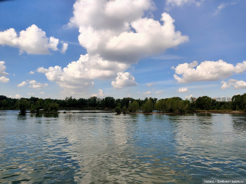 Прогулка по реке и музей паровозов (фото 4)