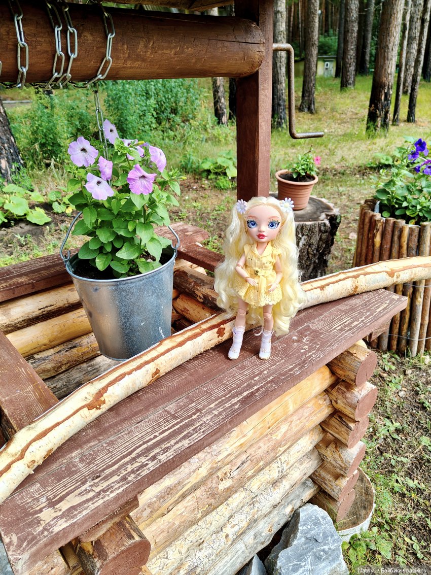 Девочка Ромашка и домик бабы Яги (фото 5)