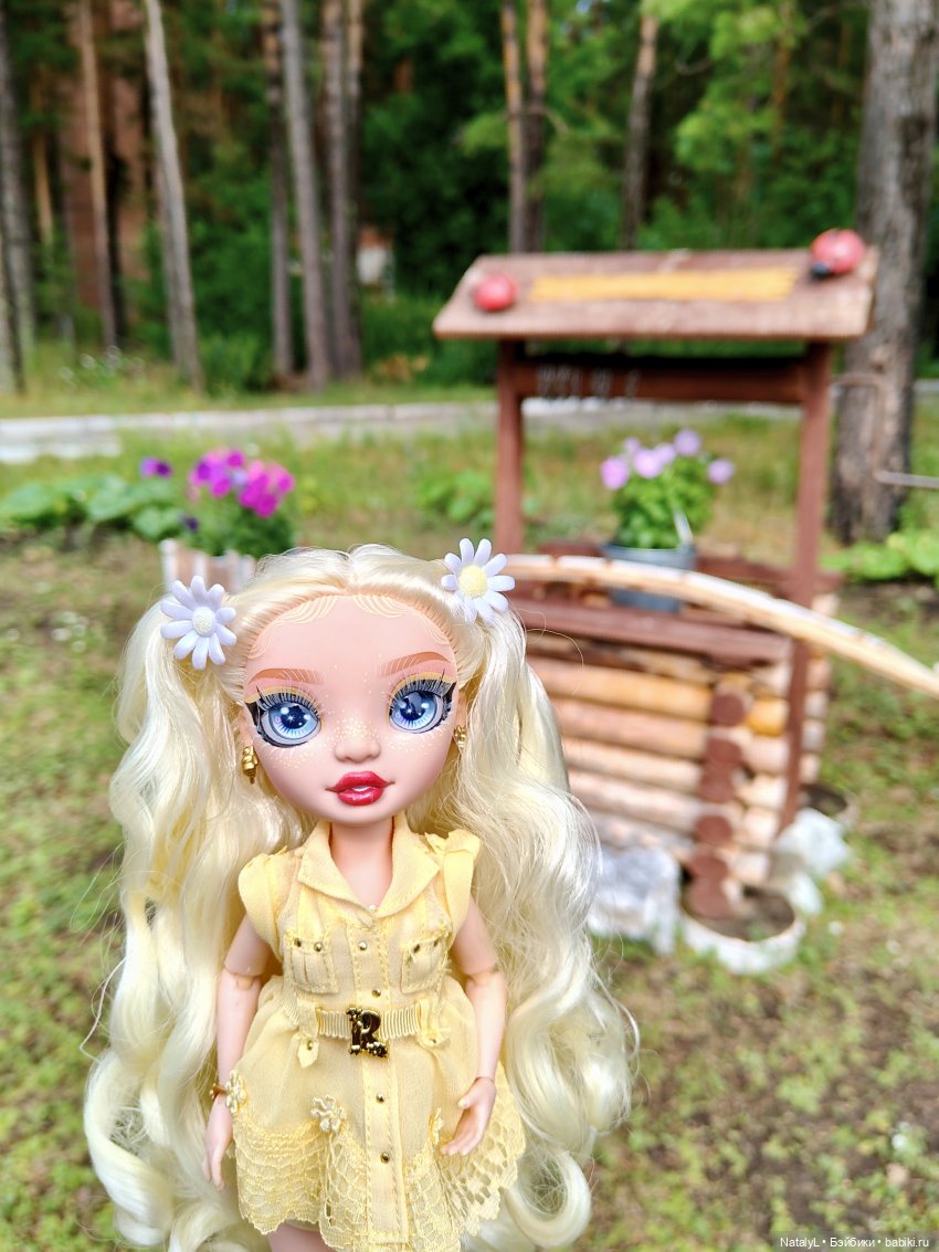 Девочка Ромашка и домик бабы Яги (фото 4)