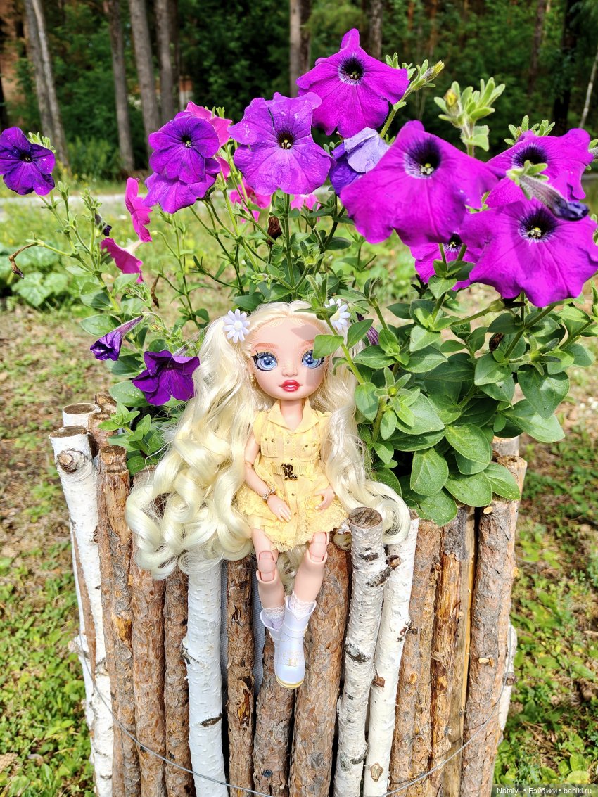 Девочка Ромашка и домик бабы Яги (фото 3)