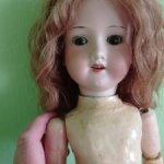 Продам антикварную  куклу Арманд Марсель 390