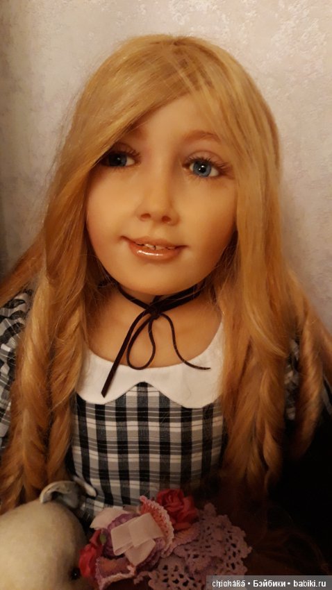 Действительно как в сказке, такая красота. Подскажите а что это за куколка? Просто очень похожа на дочку подруги.