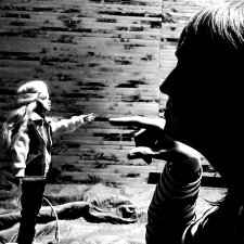 Как правильно играть в куклы?